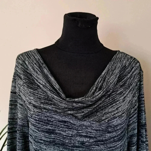 Banana  Republic Long Sleeved Sweater Cowl Neck Heathered Grey Black Size M - Picture 10 of 12